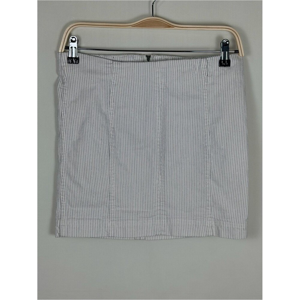 Free People White Pinstripe Bodycon Mini Skirt Size 6 Fitted Back Zip Preppy